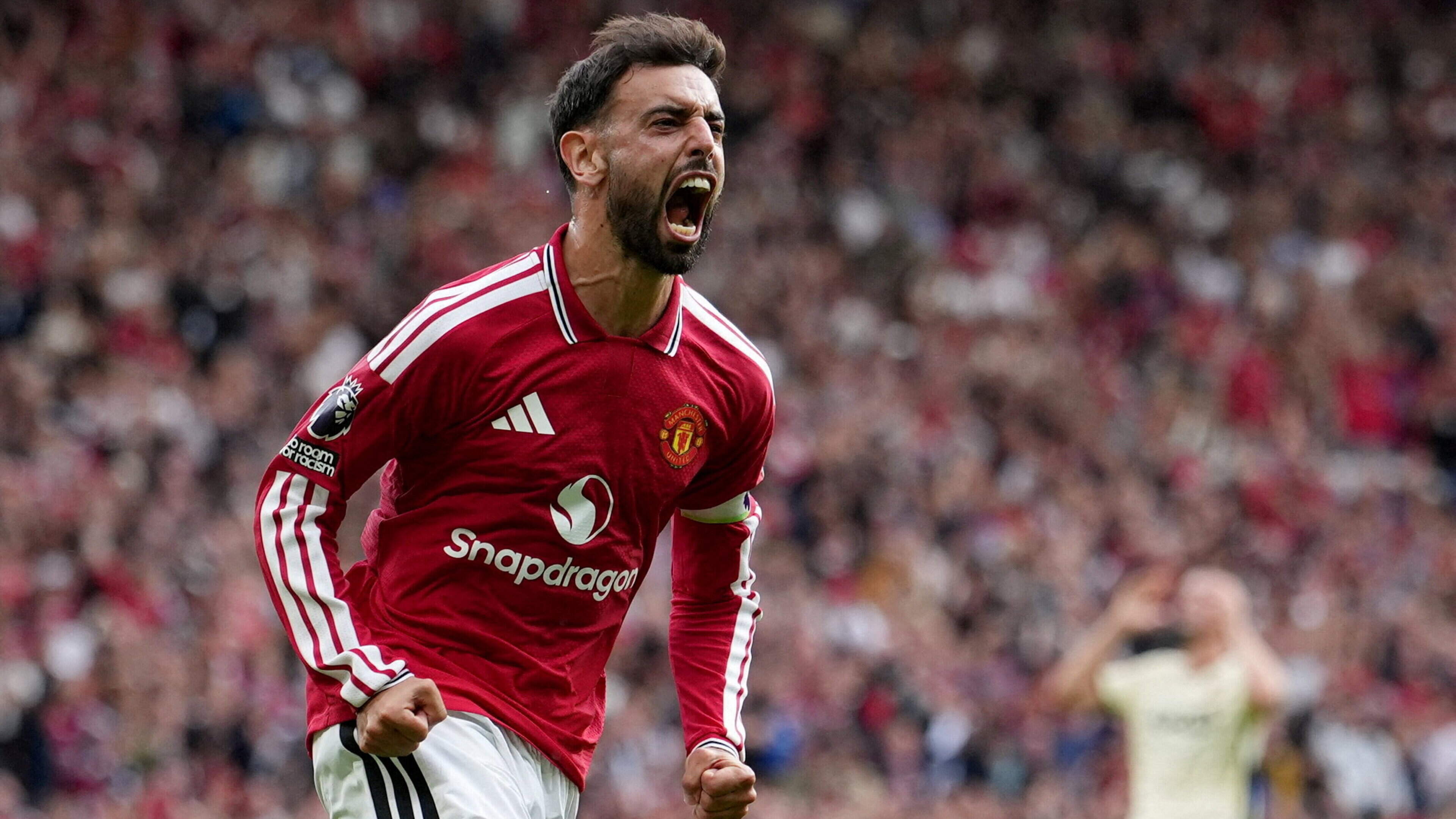 Bruno Fernandes hits hat-trick as Manchester United turn on style in second half to thump Ipswich